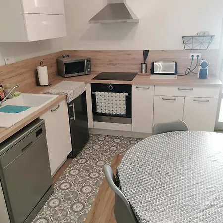 Appartement Climatise 38m2 Poitiers Proche Futuroscope